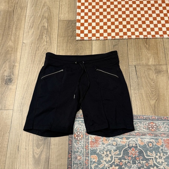 Athleta Black Biker Athletic Shorts with Elastic Waistband Medium - Picture 1 of 3